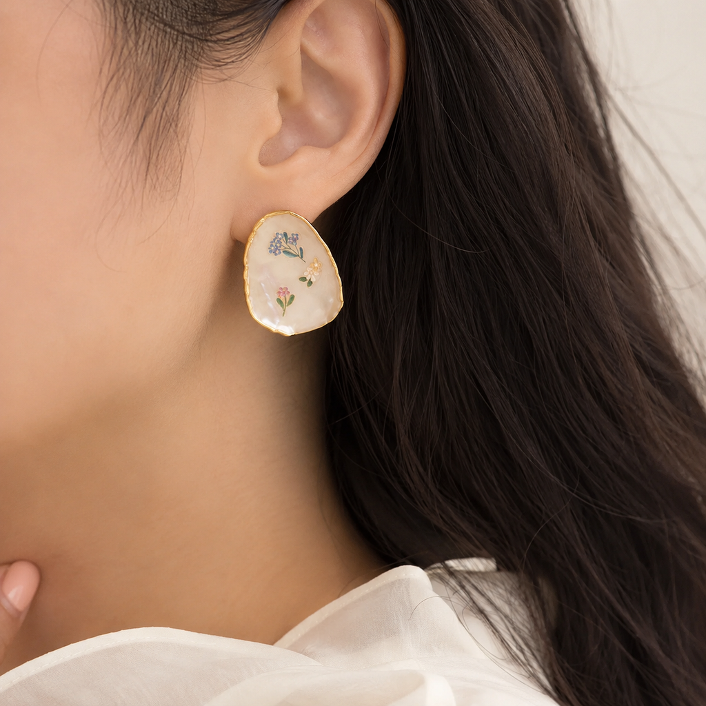 Wildflower Pearl Studs