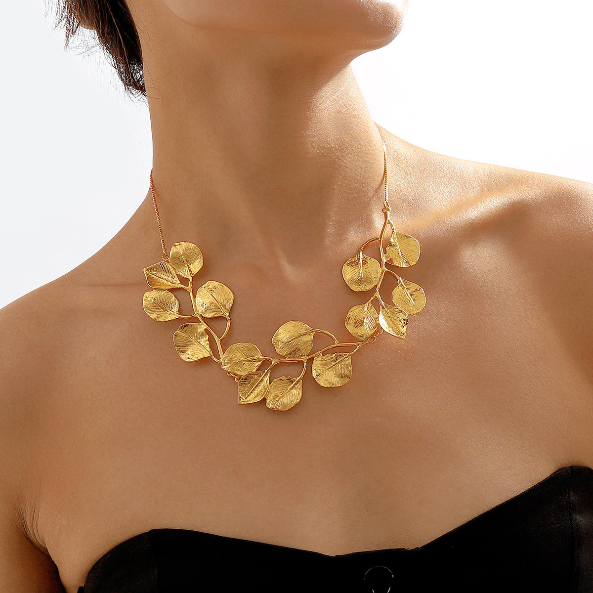 Gold Leaf Cascade Choker Necklace