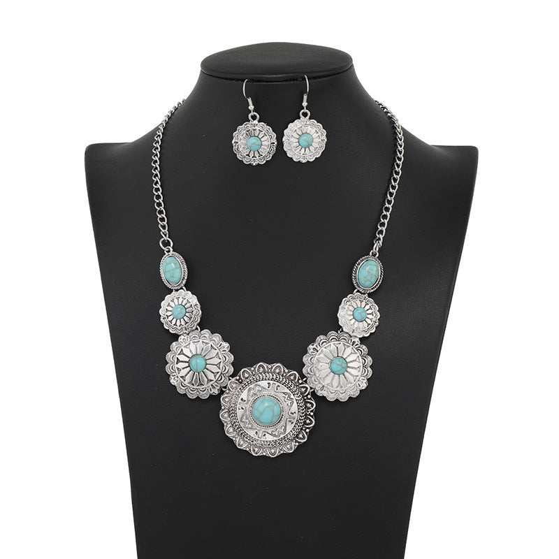 Retro Ethnic Turquoise Medallion Necklace Set