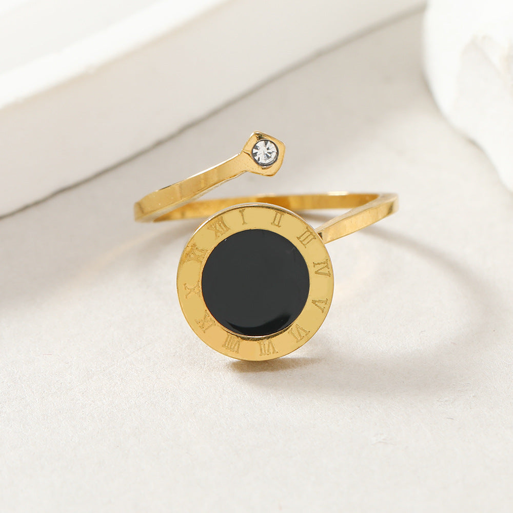 Noir Roman Ring