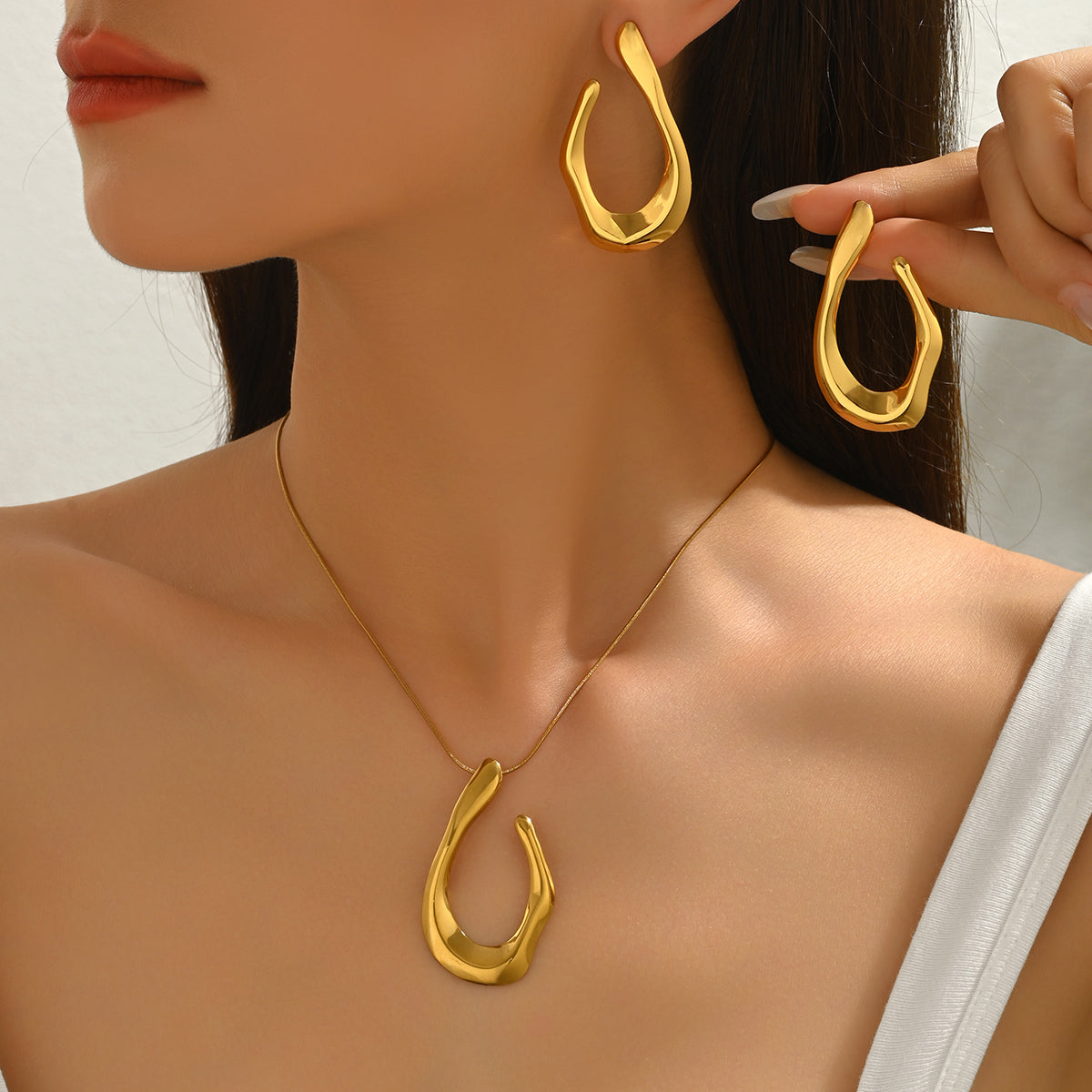 Twisted Gold Attitude Jewellery Set