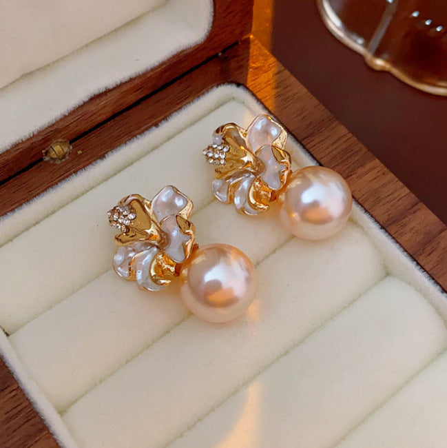 Vintage Bloom Pearl Stud Earrings