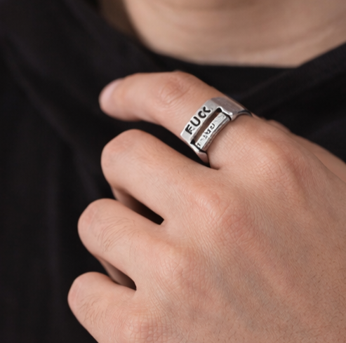 Cheeky Spinner Ring