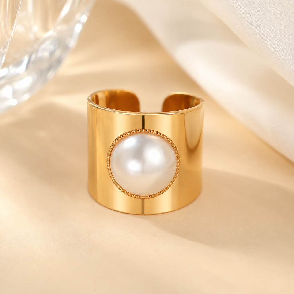 Golden Luna Pearl Ring