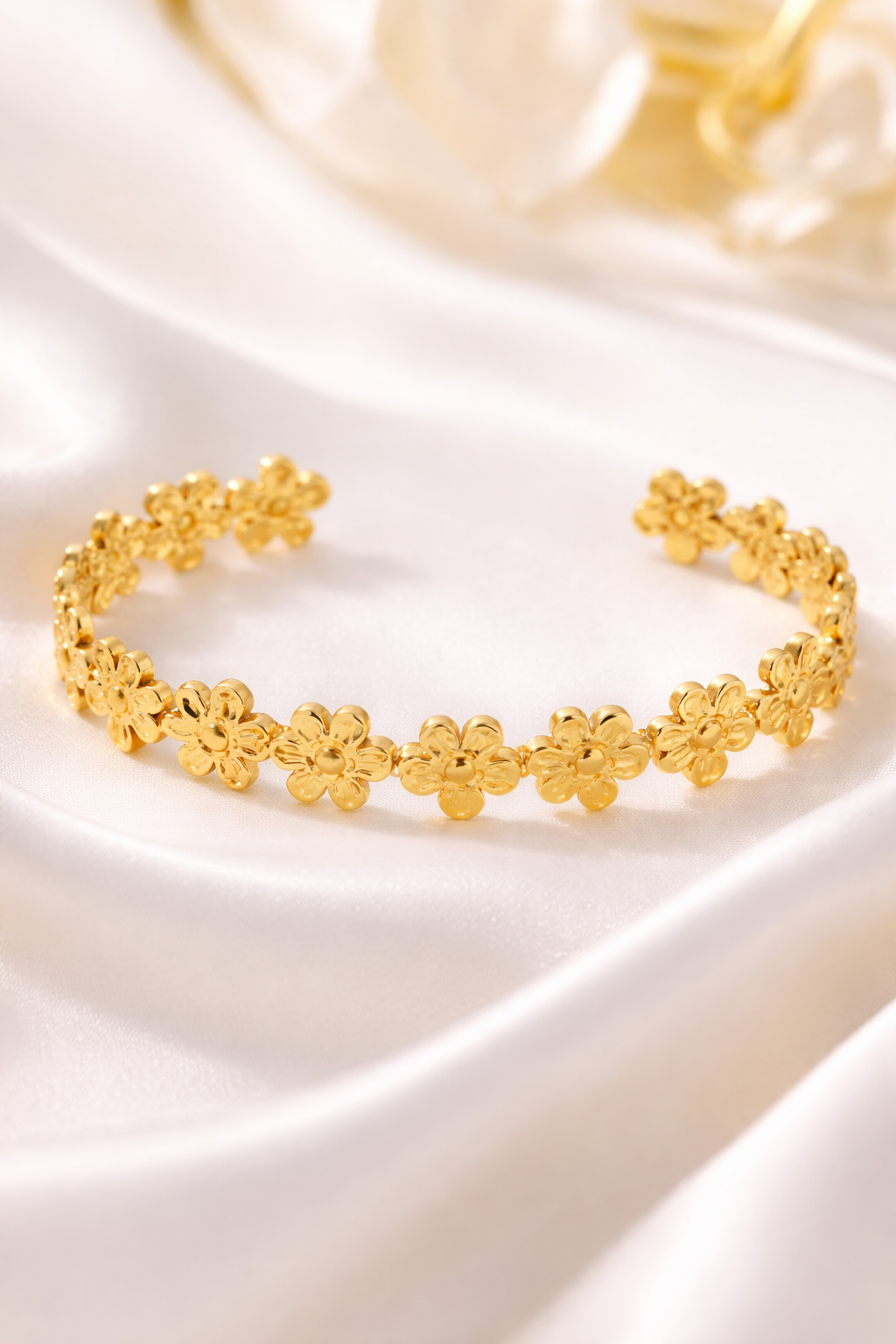 Golden Daisy Bloom Cuff Bracelet