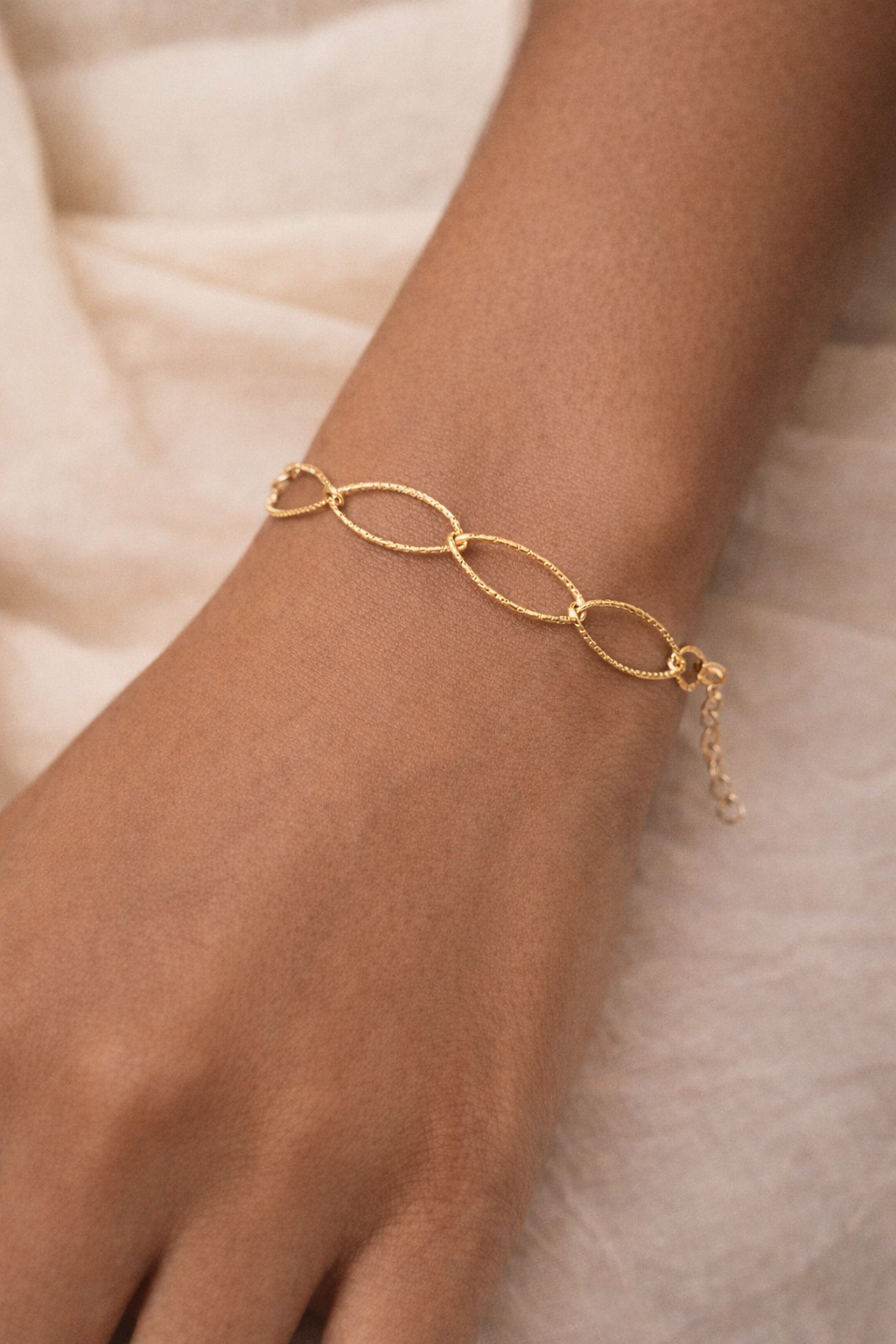 Golden Oval Link Bracelet