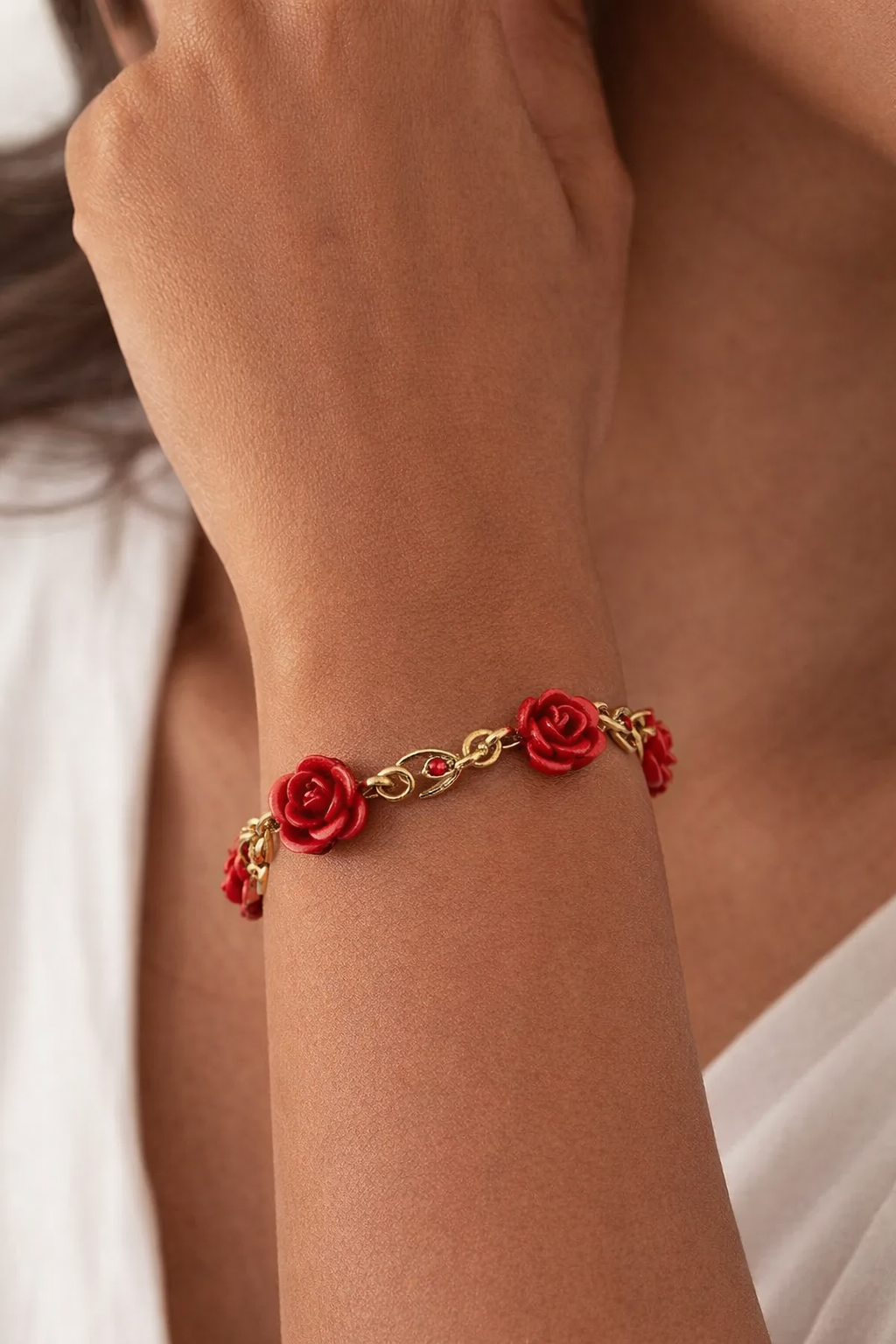 Scarlet Rose Gold Chain Bracelet