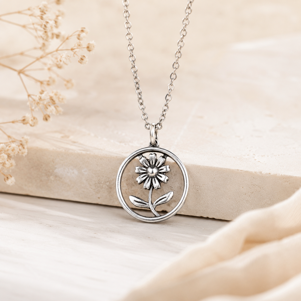 Daisy Bloom Kids Necklace